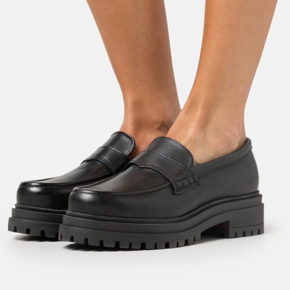 ALOHAS Obsidian Loafers